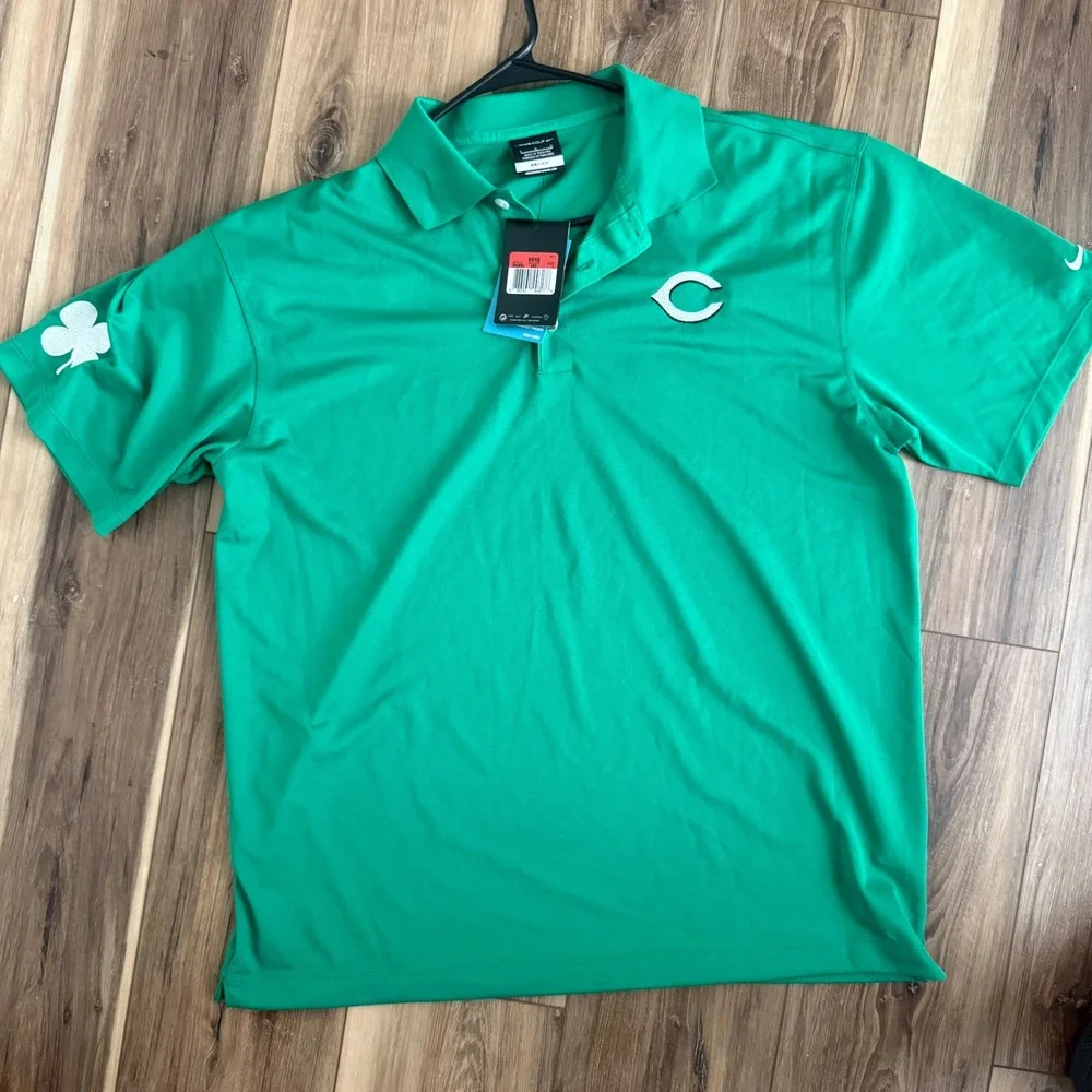 NWT Cincinnati Reds Nike Golf St Patrick's Day Dri-FIT Polo Shirt Men's‎ Large